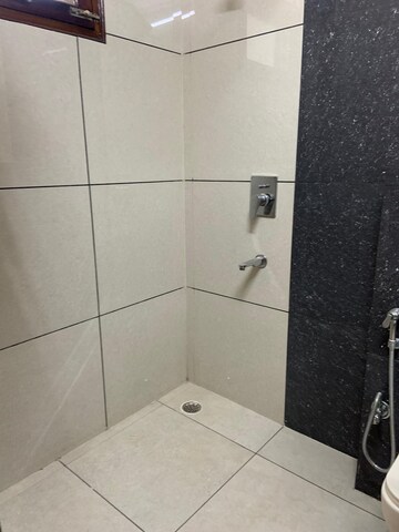 Furnished Amenities in 4 BHK Builder Floor at Sector 23 Dwarka – for Rent
