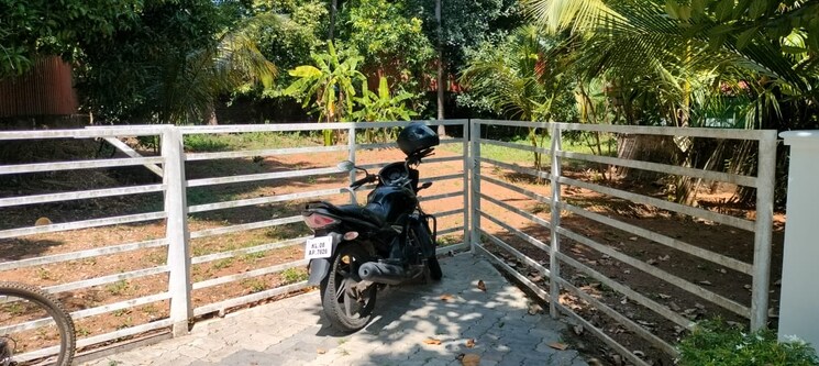  Parking, punkunnam  5010 Sq.Ft. Plot In Punkunnam Thrissur 9109178