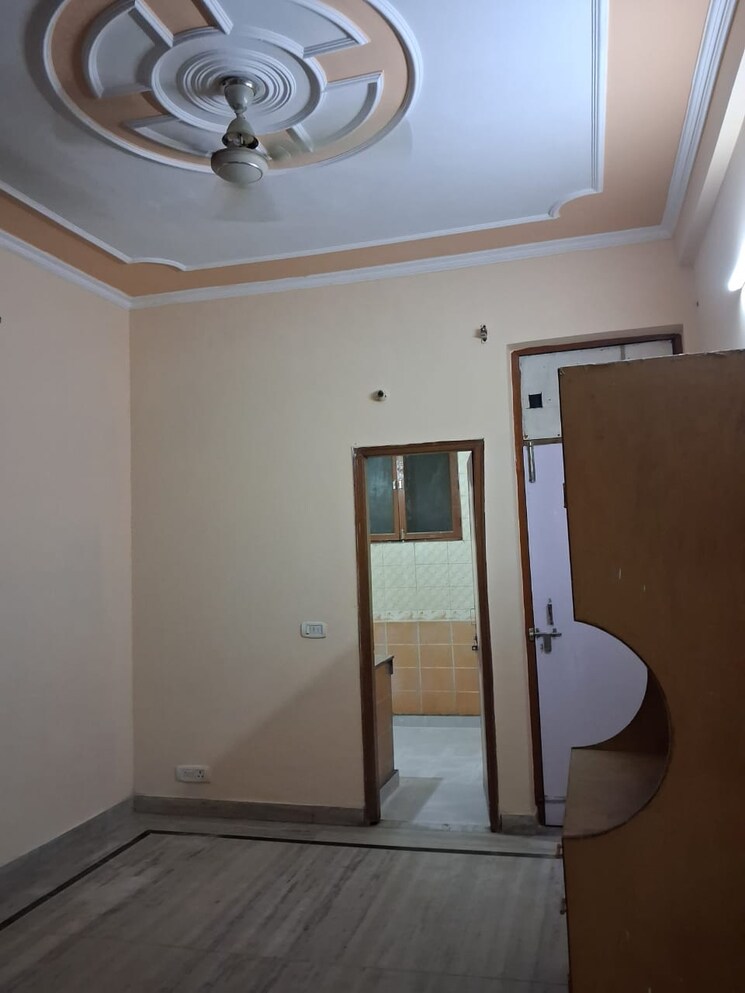 undefined, sector 45 2 Bedroom 263 Sq.Yd. Builder Floor In Sector 45 Gurgaon 9109218