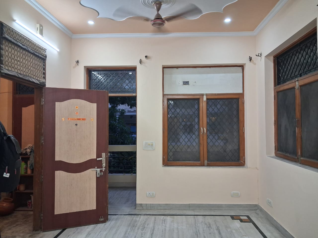 2 BHK + Extra Room Builder Floor For Rent in Sector 45