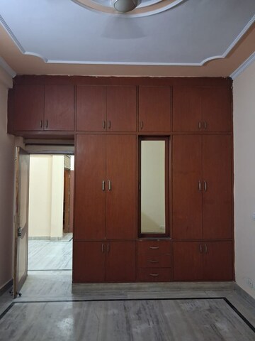 Furnished Amenities in 2 BHK Builder Floor at Sector 45 – for Rent