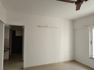  2 BHK Apartment at Amanora Victory Towers, Hadapsar – for Rent