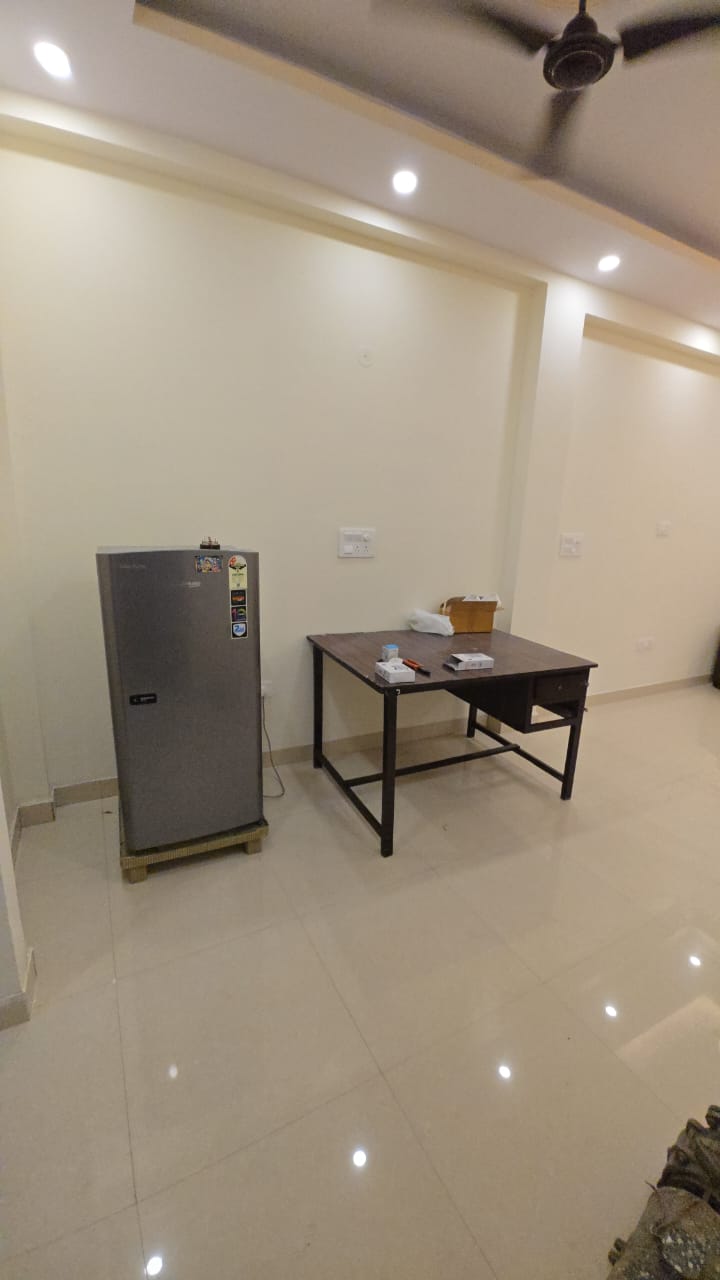 2 BHK + Extra Room Builder Floor For Rent in South Delhi