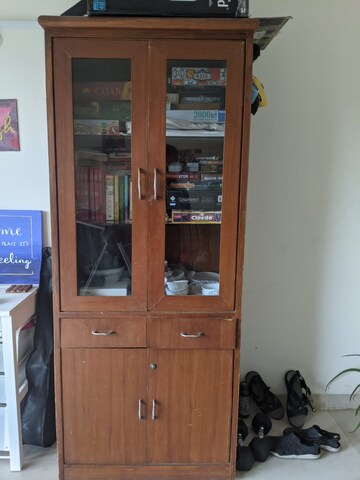 Room in 1 BHK Apartment at Conwood Astoria, Goregaon East – for Rent