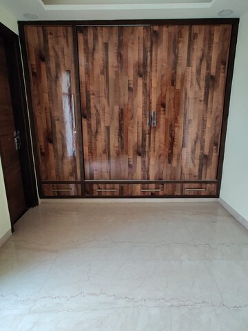Room in 2 BHK Builder Floor at Freedom Fighters Enclave – for Rent