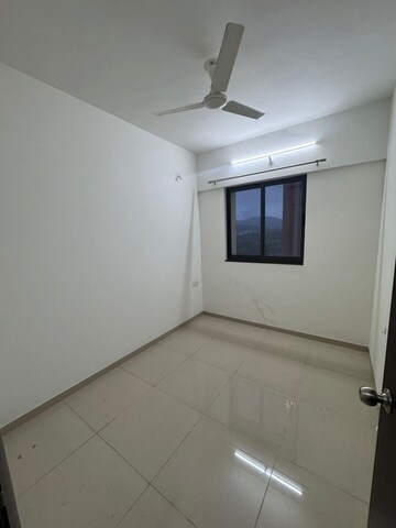 Room in 2 BHK Apartment at Shapoorji Pallonji Joyville Hinjewadi Phase 2, Hinjewadi – for Rent