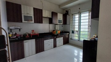 Kitchen in 3 BHK Apartment at Sheth Vasant Lawns, Laxmi Nagar – for Rent