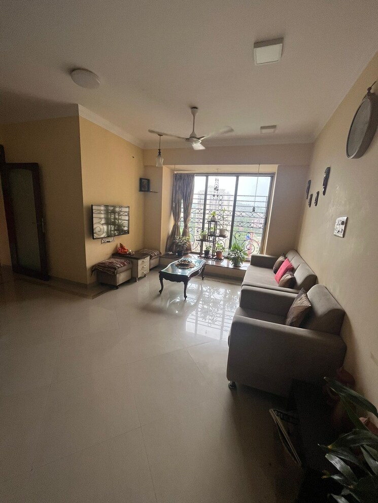 Living Room, kanakia-spaces-challenger 2 Bedroom 960 Sq.Ft. Apartment In Kandivali East Mumbai 9109347