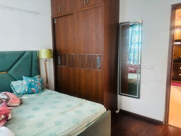 Room in 2 BHK Apartment at Mahagun Mywoods, Sector 16c Greater Noida – for Rent