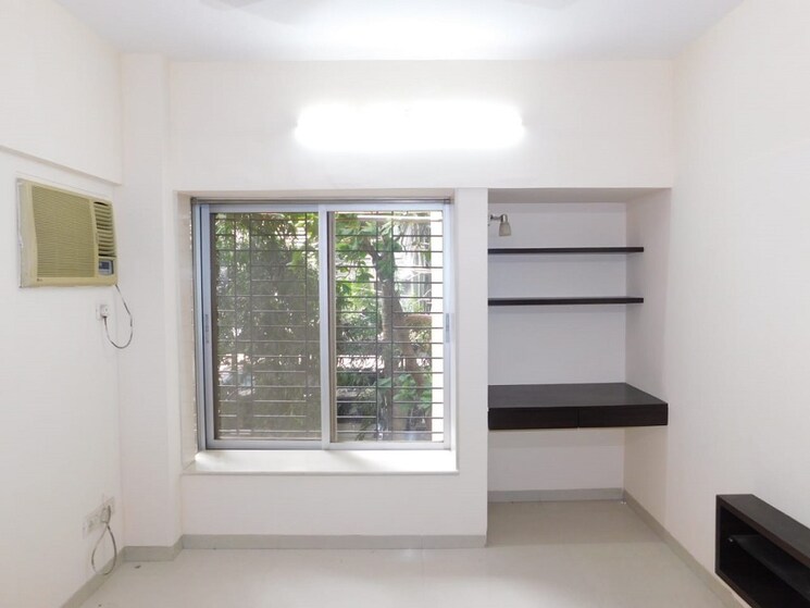 Room, juhu 3 Bedroom 1200 Sq.Ft. Apartment In Juhu Mumbai 9109367