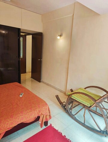 Bedroom in 1 BHK Apartment at Bandra West – for Rent