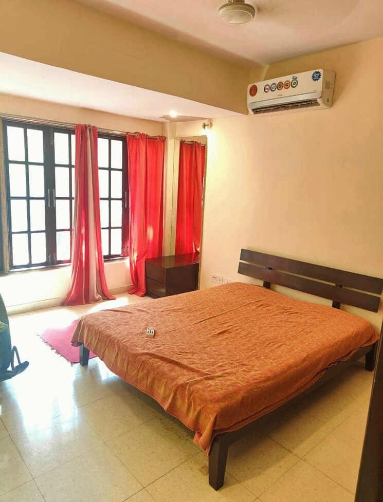 Bedroom, bandra west 1 Bedroom 550 Sq.Ft. Apartment In Bandra West Mumbai 9109396