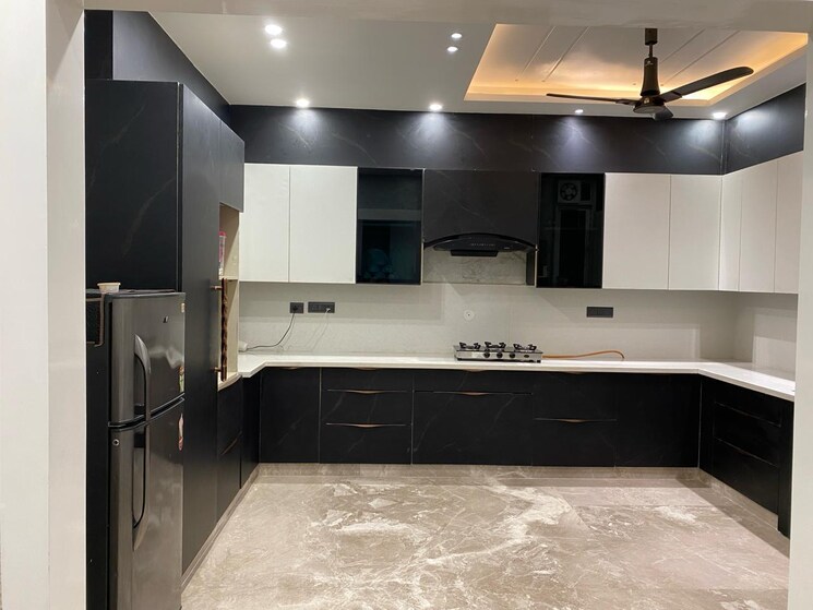 Kitchen, alpha ii greater noida 4 Bedroom 200 Sq.Mt. Independent House In Alpha Ii Greater Noida Greater Noida 9109421