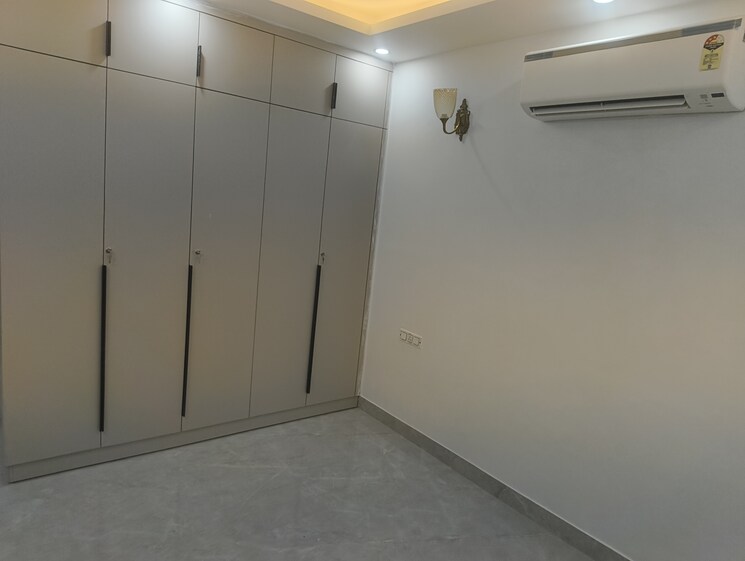 Master Bedroom, vasant kunj 4 Bedroom 2500 Sq.Ft. Apartment In Vasant Kunj Delhi 9109501