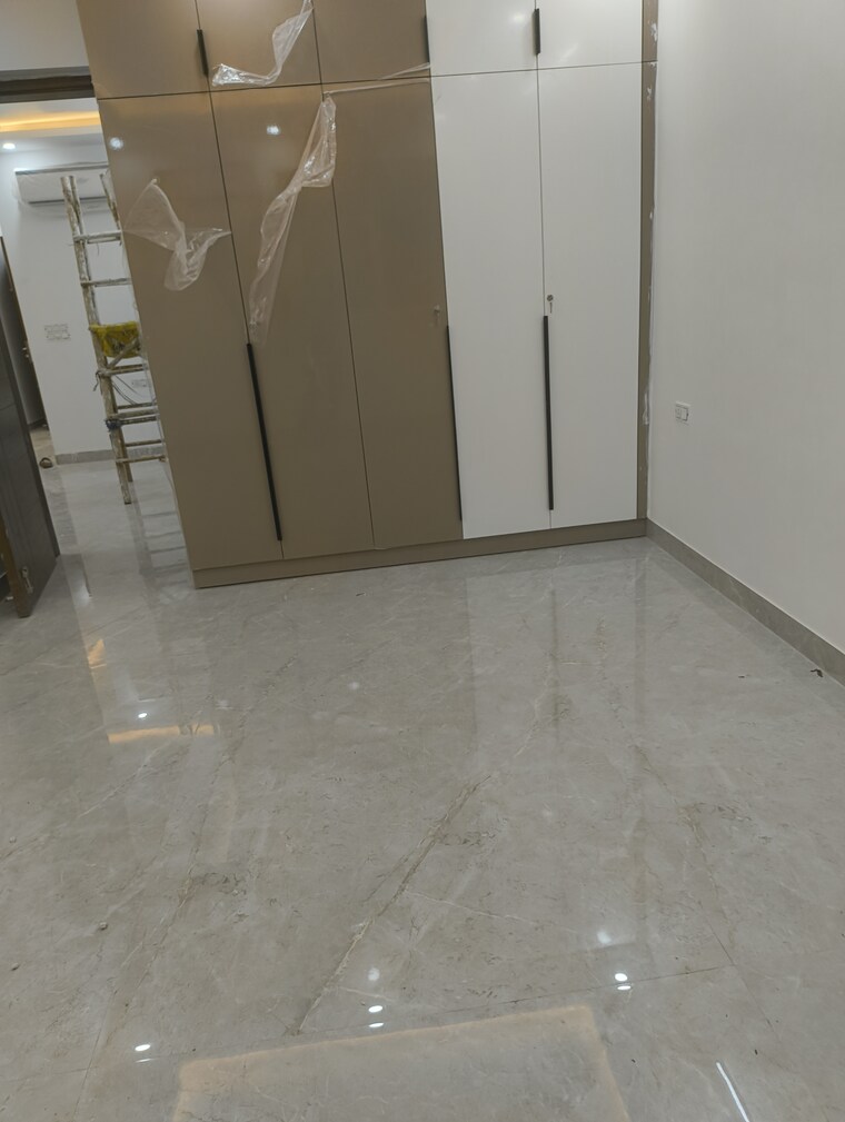 Bedroom, vasant kunj 4 Bedroom 2500 Sq.Ft. Apartment In Vasant Kunj Delhi 9109501