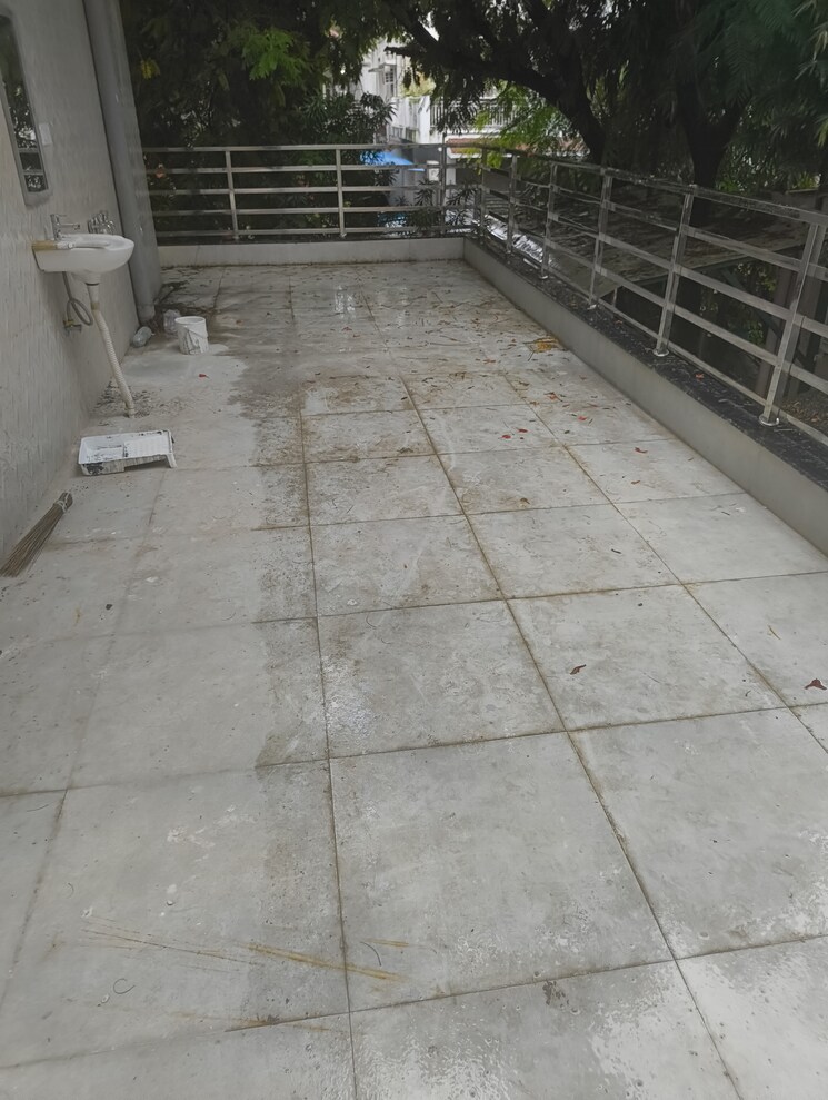 Balcony, vasant kunj 4 Bedroom 2500 Sq.Ft. Apartment In Vasant Kunj Delhi 9109501