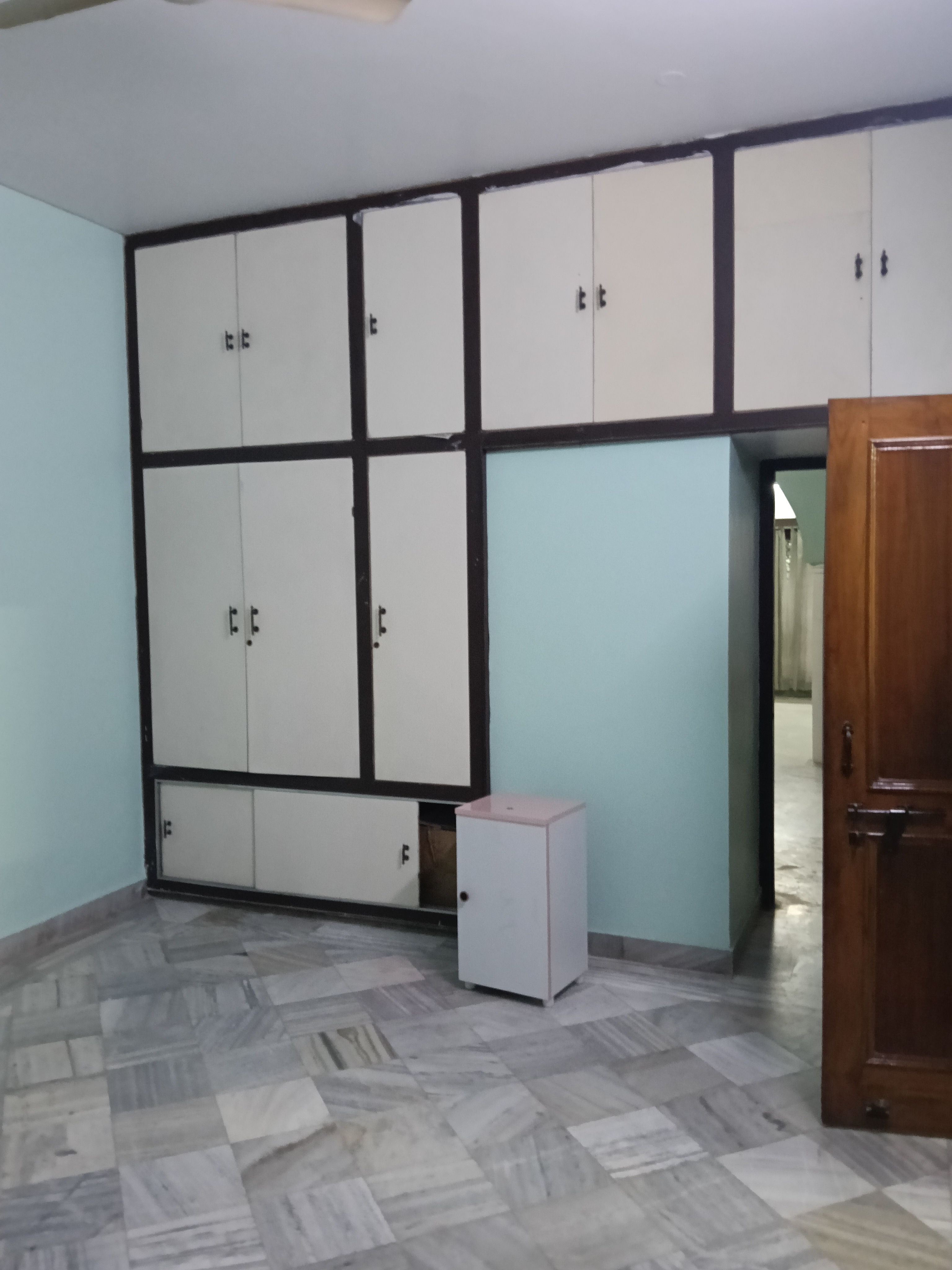 2.5 BHK + Pooja Room Independent House For Rent in Aliganj