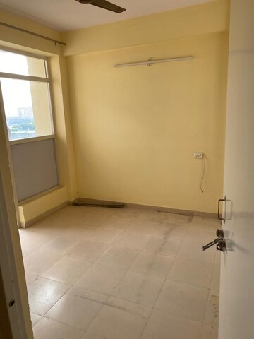 1 BHK Apartment For Rent in Auric City Homes, Sector 82