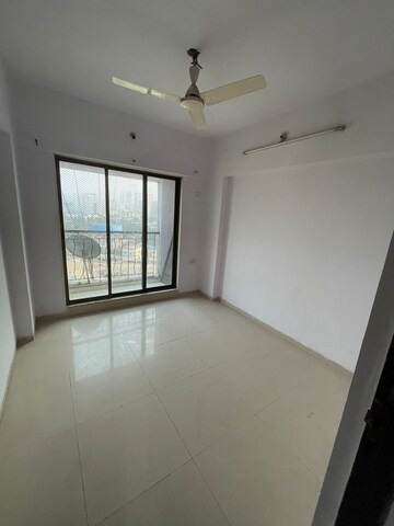 Bedroom in 2 BHK Apartment at Gaurav Woods, Mira Road – for Rent