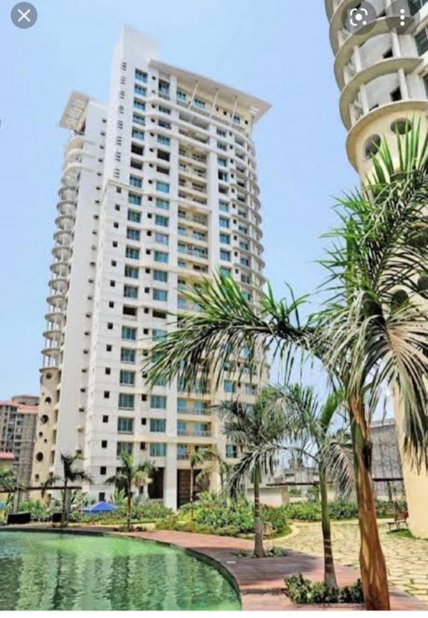 3 BHK + Extra Room Apartment For Rent in Rustomjee OZone