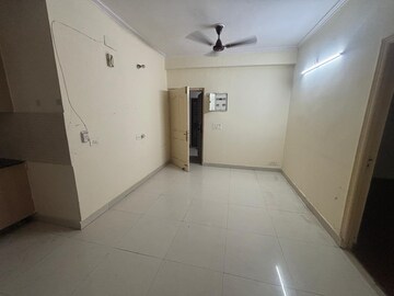 Room in 2 BHK Apartment at Maxblis White House, Sector 75 – for Rent