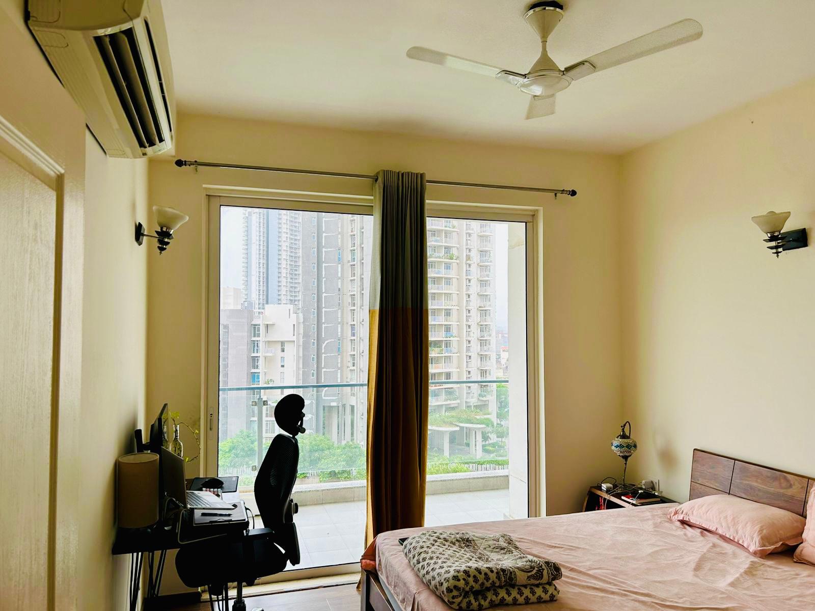 3 BHK + Pooja Room,Servant Room Apartment For Rent in DLF Park Place