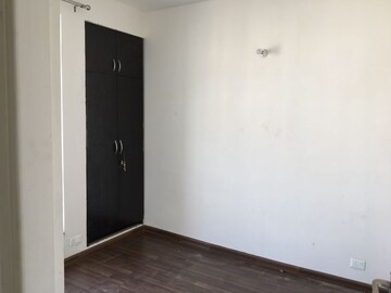 Room in 3 BHK Apartment at BPTP Park Elite Premium, Sector 84 – for Rent