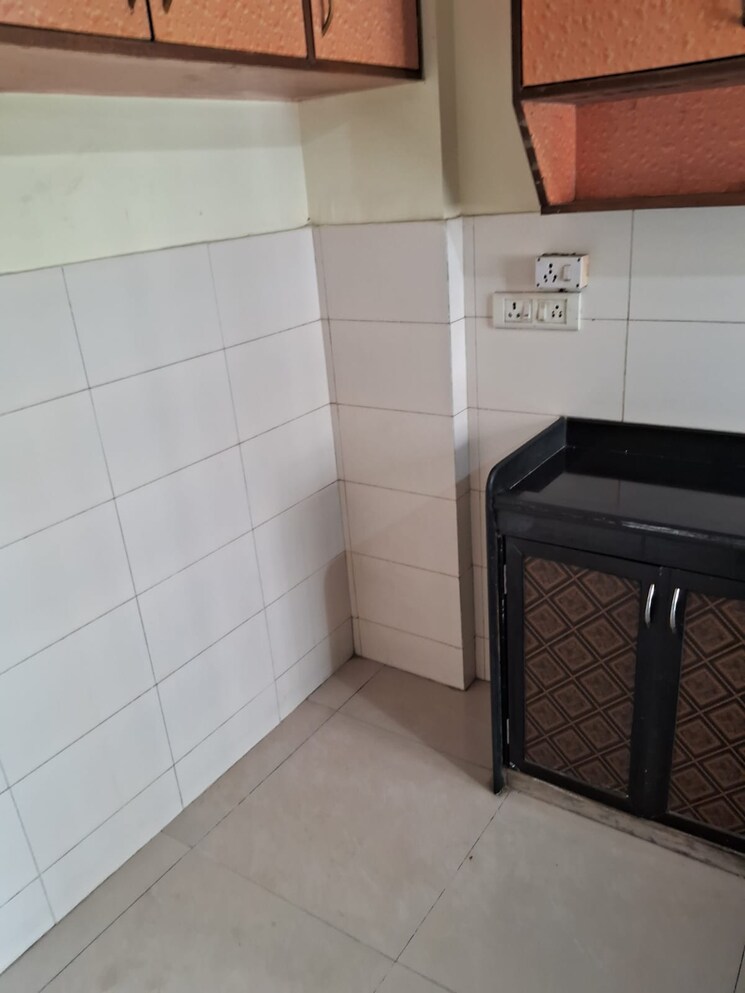 Bathroom, indra-apartment 2 Bedroom 850 Sq.Ft. Apartment In Deonar Mumbai 9109604