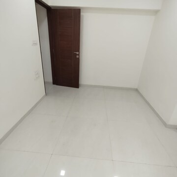 Room in 2 BHK Apartment at Jiten Apartment, Andheri West – for Rent