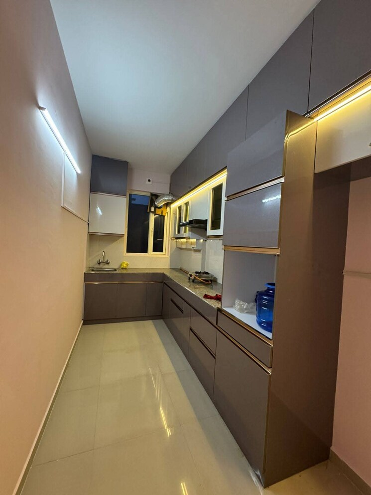 Kitchen, freedom fighters enclave 2 Bedroom 900 Sq.Ft. Builder Floor In Freedom Fighters Enclave Delhi 9109628