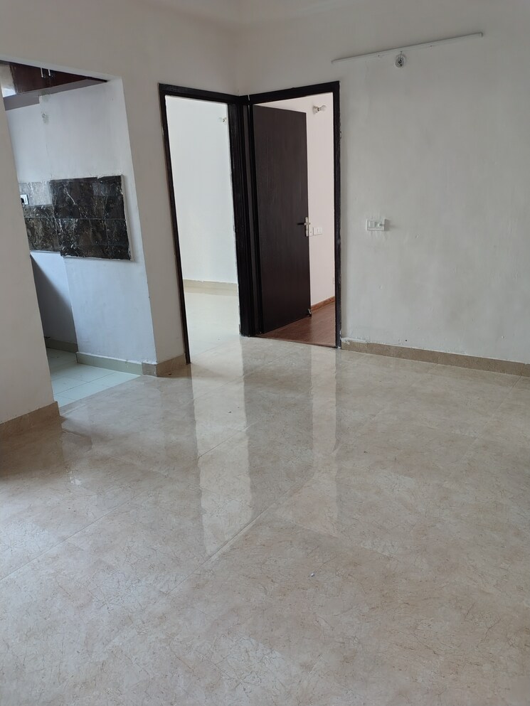 Room, amrapali-riverview 2.5 Bedroom 955 Sq.Ft. Apartment In Amrapali Leisure Valley Greater Noida 9109715