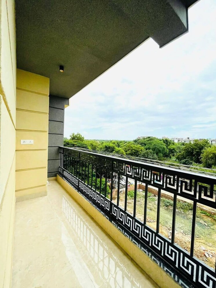 Balcony, paryavaran complex 1 Bedroom 500 Sq.Ft. Builder Floor In Paryavaran Complex Delhi 9109764