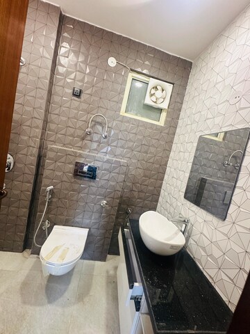 Bathroom in 3 BHK Builder Floor at Puri Kohinoor, Sector 89 – for Rent