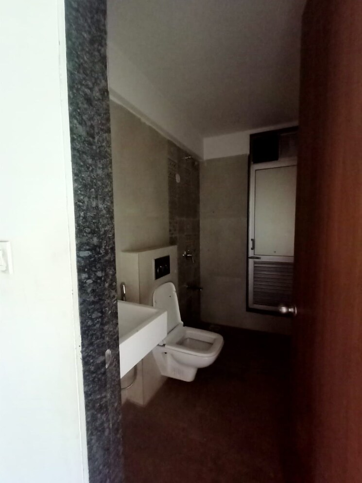 Bathroom, ng-grand-plaza 2 Bedroom 800 Sq.Ft. Apartment In Ghansoli Navi Mumbai 9109840