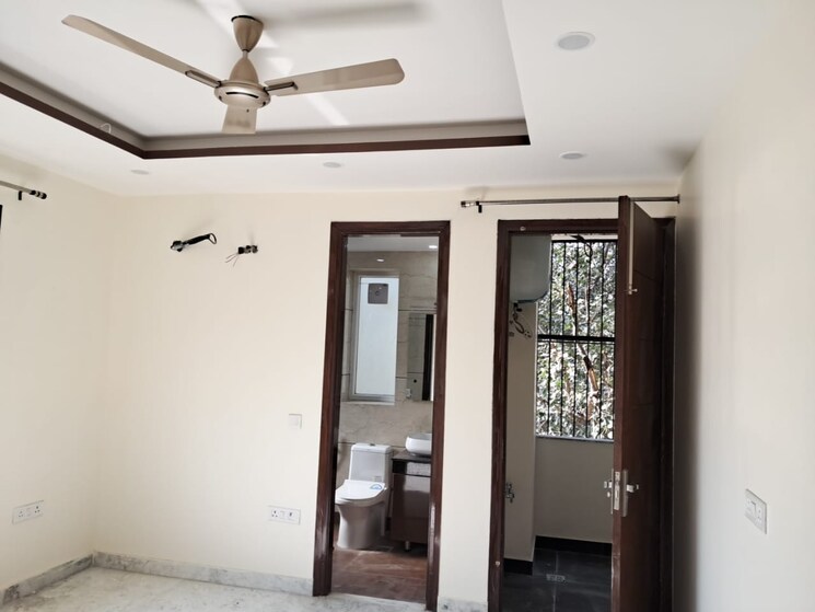 undefined, shivalik colony 3 Bedroom 1800 Sq.Ft. Apartment In Shivalik Colony Delhi 9109797