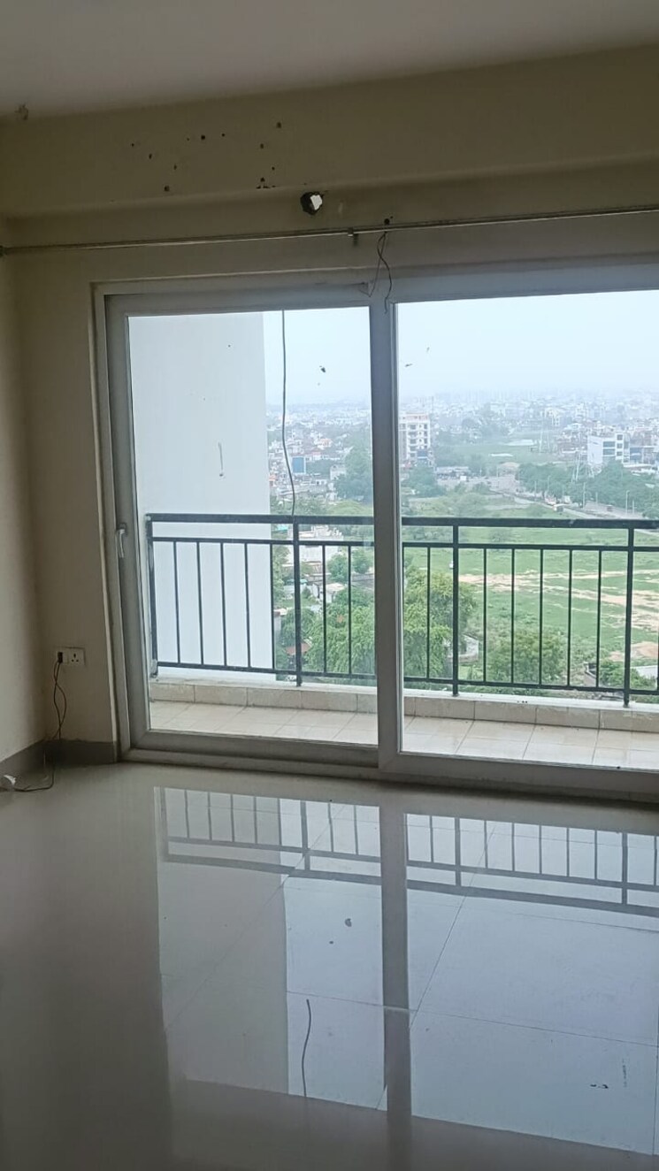 Balcony, sushant golf city 2 Bedroom 1500 Sq.Ft. Apartment In Sushant Golf City Lucknow 9109825