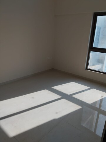 Room in 2 BHK Apartment at Rudra Sai Elegance, Kandivali West – for Sale