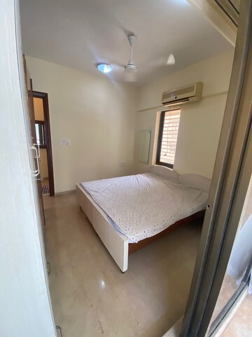 Room in 2 BHK Apartment at Casa Blanca Apartment Bandra, Bandra West – for Rent