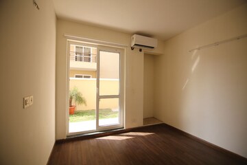 4 BHK Builder Floor For Sale in BPTP Parkland Pride, Sector 77