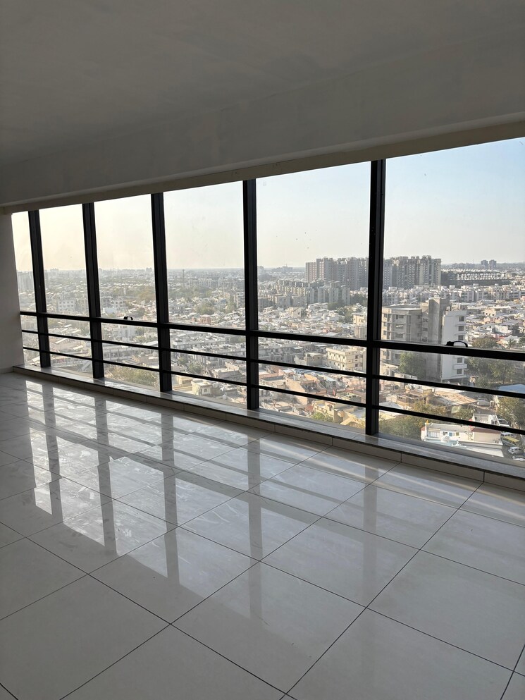 Balcony, satyamev-luxor Commercial Office Space 2622 Sq.Ft. In Ambli Ahmedabad 9109866