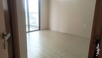 Room in 3 BHK Apartment at Unitech The Residences Sector 33, Sector 33 – for Rent