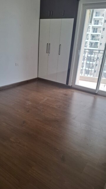Room in 3 BHK Apartment at ATS Nobility, Sector 4 Greater Noida – for Rent