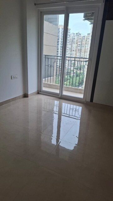 Room in 3 BHK Apartment at ATS Nobility, Sector 4 Greater Noida – for Rent