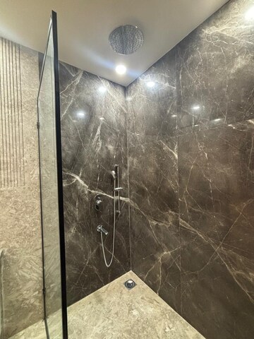 Furnished Amenities in 4 BHK Penthouse at South Extension ii – for Rent