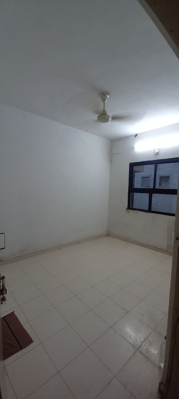  Office Space For Rent in Ashram Road