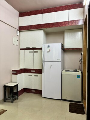 Room in 1 BHK Apartment at Shree Laxmi Basera Apartments, Mazgaon – for Sale