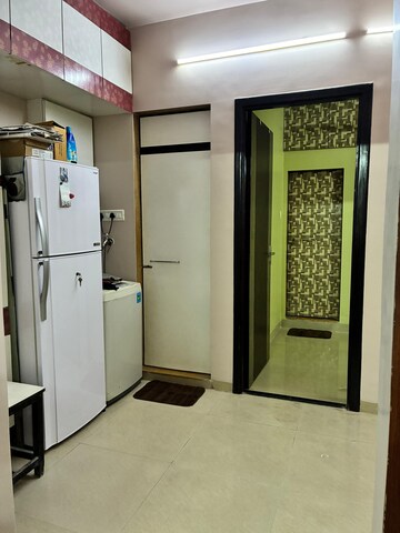 Room in 1 BHK Apartment at Shree Laxmi Basera Apartments, Mazgaon – for Sale
