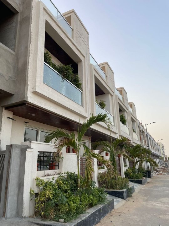 4 BHK + Extra Room Villa For Sale in Ravi Kiran Vihar