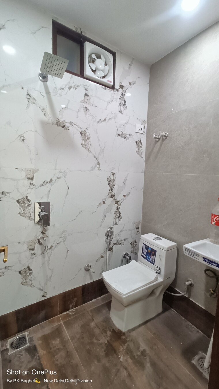 Bathroom, govindpuri 2 Bedroom 650 Sq.Ft. Builder Floor In Govindpuri Delhi 9109953