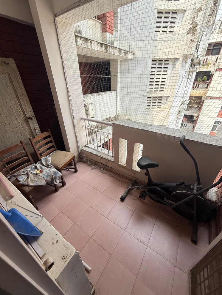 Exterior View, vasant kunj 2 Bedroom 1200 Sq.Ft. Apartment In Vasant Kunj Delhi 9109958